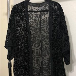 Kendall & Kylie Kimono